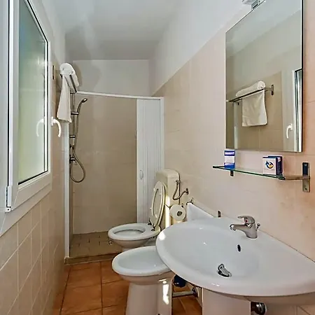 Villaggio Leucosia מלון קסטלבאטה