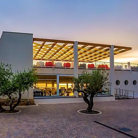 Villaggio Leucosia *